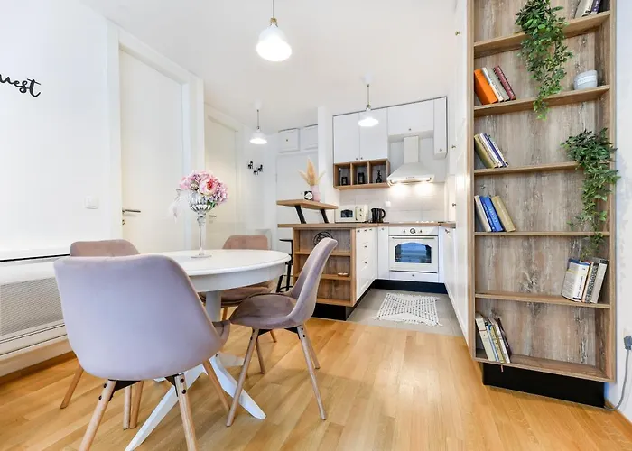 Lea Boutique Apartament *